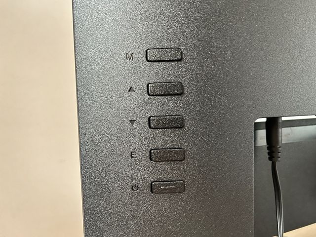 Monitor MSI 21,5” 120Hz IPS Averiado