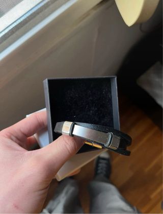 Pulsera Marea Piel Negra y Acero plateado.