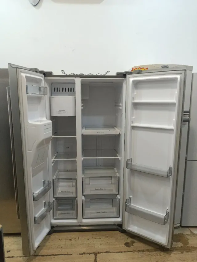 Geladeira DAEIVOO COM GARANTIA E TRANSPORTE