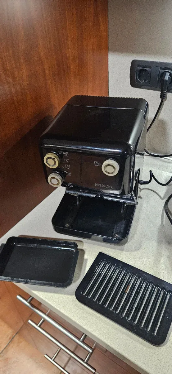 Cafetera Express Mini Mokka diseño André Ricard