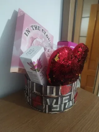 Cesta  con corazones