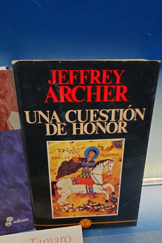 Cinco novelas best sellers diferentes autores