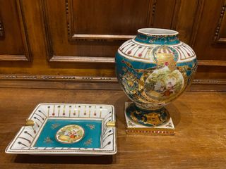 Vaso e posacenere decorati