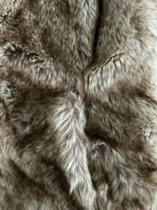 Chaleco pelo beige y marron