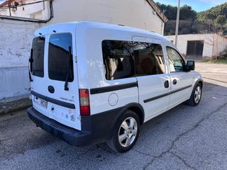 Opel Combo 2011