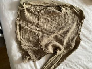 Blusa chica beige/verde oliva