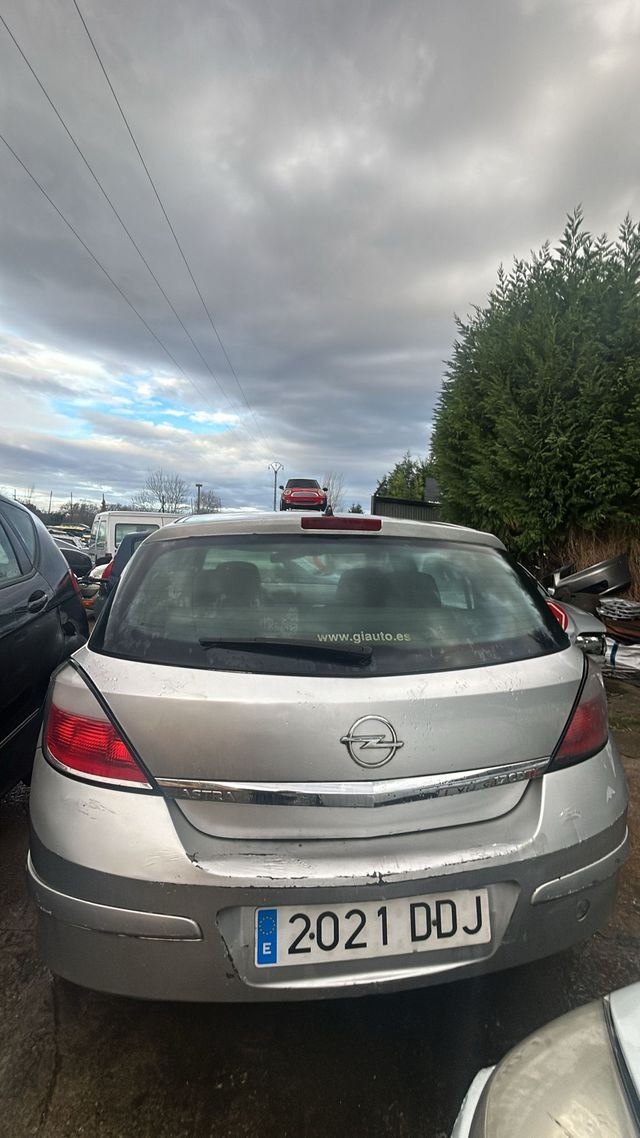 Despiece Opel Astra H (2004)
