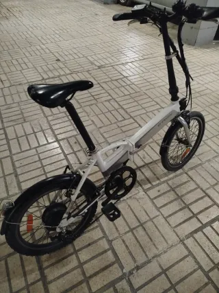 Bicicleta Eléctrica Plegable B'TWIN