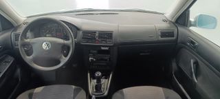 Volkswagen Golf 2002