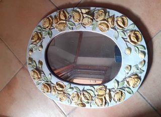 Specchio ceramica Faenza rose gialle