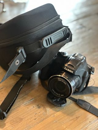 Cámara Panasonic Lumix DC Vario 35-8mm