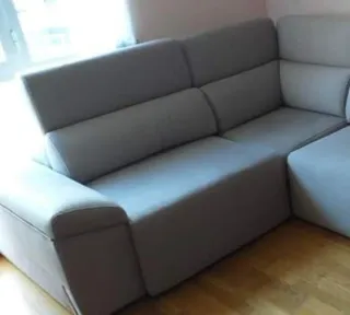 Sofá de piel reclinable blanco...no es su precio