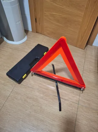 Señal de avería triangular naranja