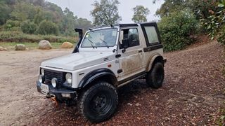 Suzuki Samurai 1990