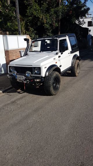 Suzuki Samurai 1990