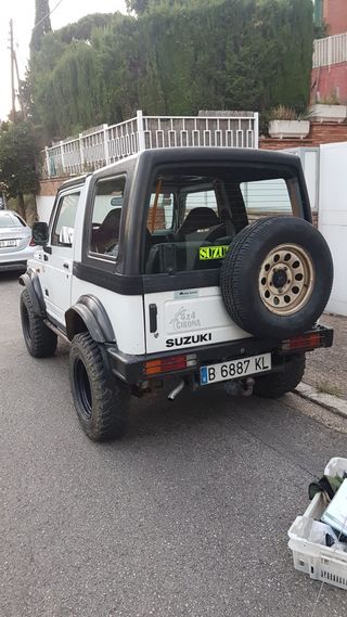 Suzuki Samurai 1990