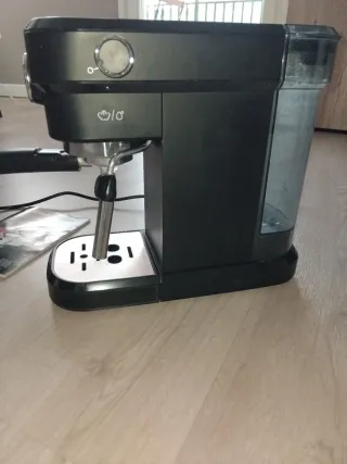 Cafetera Cecotec Cumbia Cafelizzia Negra