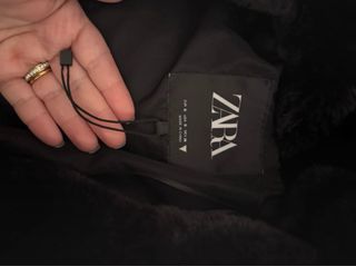 Abrigo pelo Zara negro