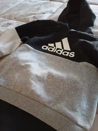 Completo tuta Adidas 12/18 mesi