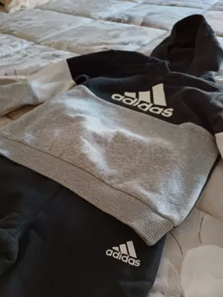 Completo tuta Adidas 12/18 mesi