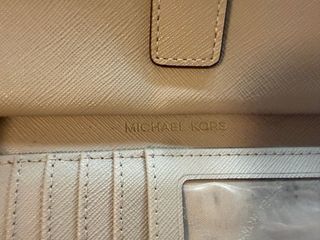 Cartera Michael Kors grisacea