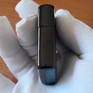 Elegante custodia Zippo Diamond Armor in nero, edizione limitata Nº 7.227 di 9.999