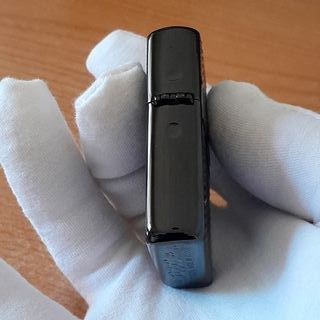 Elegante custodia Zippo Diamond Armor in nero, edizione limitata Nº 7.227 di 9.999