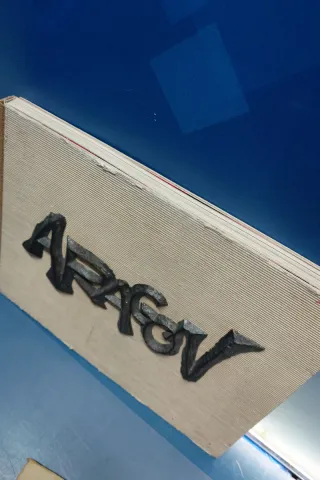 6 libros diferentes sobre Aragón