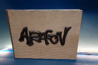 6 libros diferentes sobre Aragón