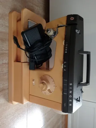 Máquina de coser Singer 7/84