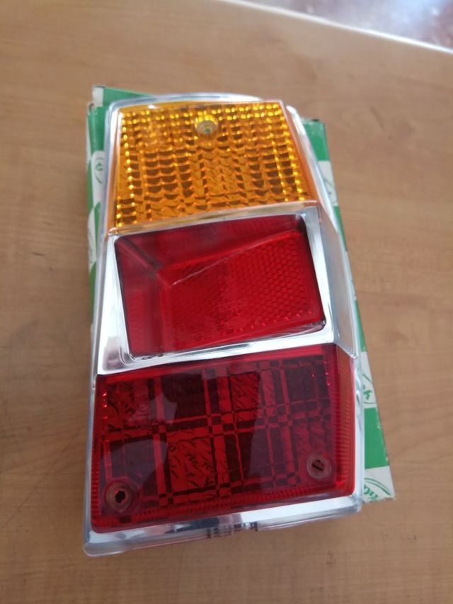 Tulipa Trasera Derecha R.6 Yorka 42627