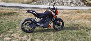 KTM Duke 125 Naranja/Negra