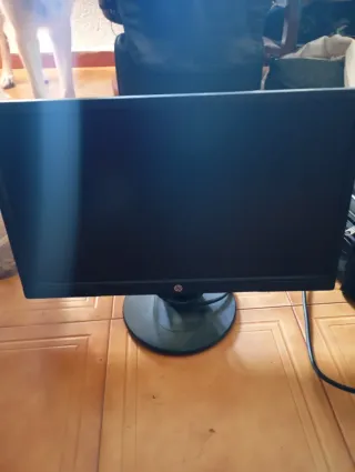 Monitor HP Negro para Consola