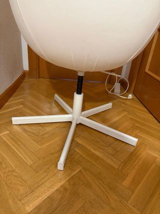 Silla giratoria blanca tipo butaca