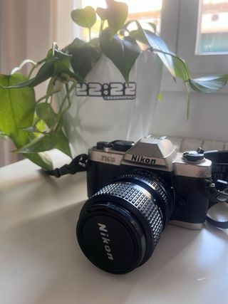 Nikon FM10 + Lente 35-70mm Analógica