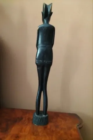 Escultura africana mujer madera tallada