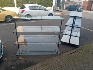 Expositores / Vitrinas de cristal y metal