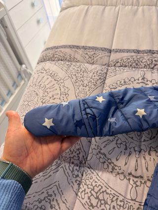 Mono nieve bebé estrellas azul