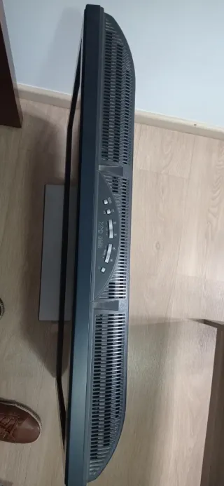 Televisor Sony Bravia Negro y Plata