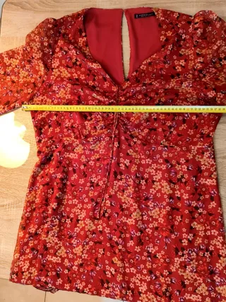 Vestido estampado floral Violeta by Mango