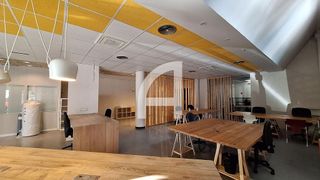 Local comercial en alquiler en La Vila Olímpica del Poblenou en Barcelona