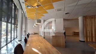 Local comercial en alquiler en La Vila Olímpica del Poblenou en Barcelona