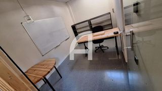 Local comercial en alquiler en La Vila Olímpica del Poblenou en Barcelona