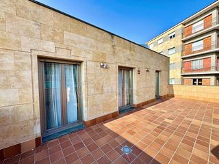 Ático en alquiler en Canalejas - Gran Vía en Salamanca