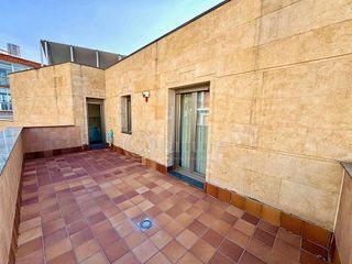 Ático en alquiler en Canalejas - Gran Vía en Salamanca