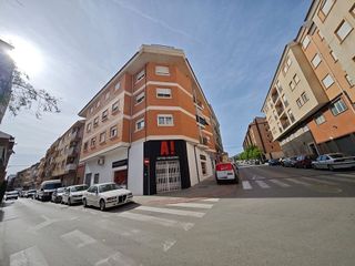 Piso en venta en Yecla