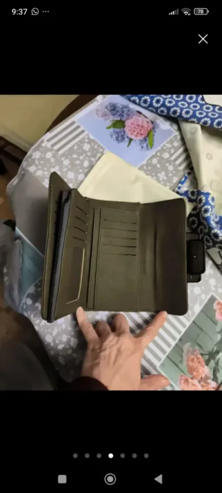 Cartera de mujer nueva con etiqueta