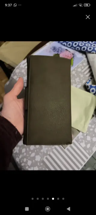 Cartera de mujer nueva con etiqueta