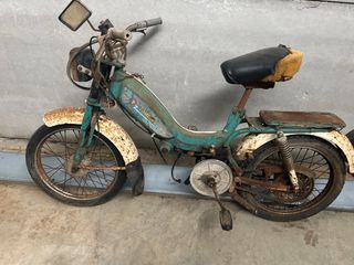 Movilete Torrot Verde y Blanco . Tengo motor