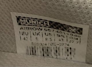 Zapatillas Munich Arrow 66 Rojas y Blancas